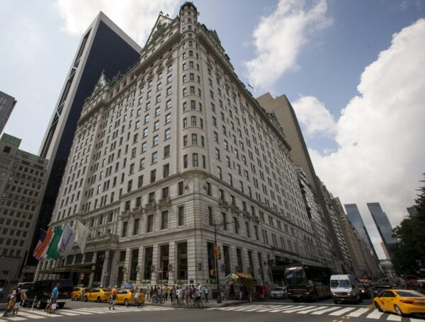 Plaza Hotel – historic facade recladding and window replacement