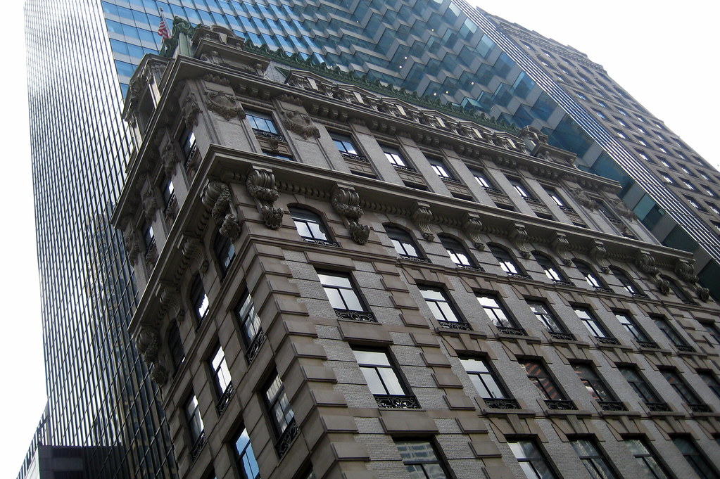 HSBC building facade – facade recladding project